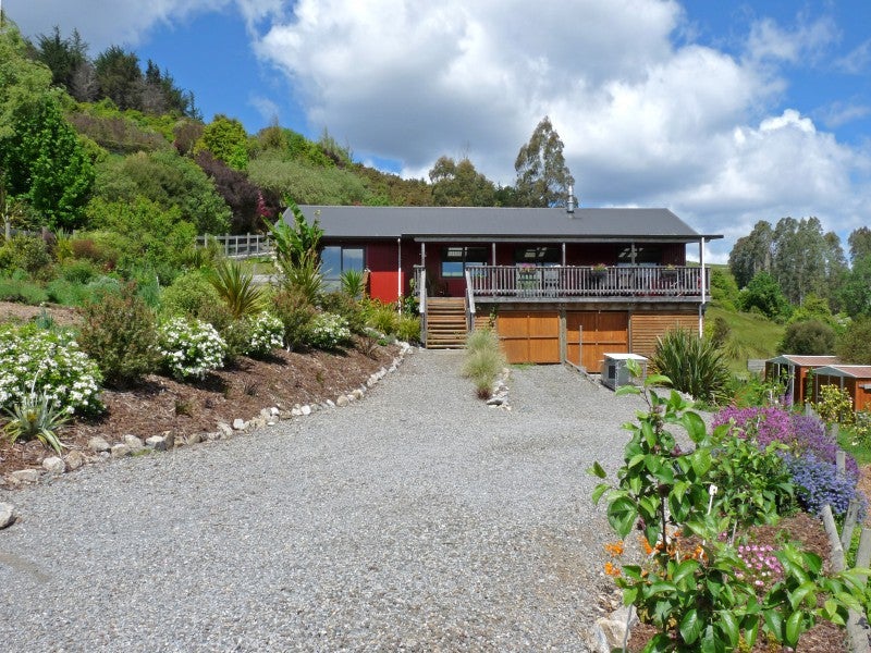 8 Hooper Place, Wakefield - Carousel 1