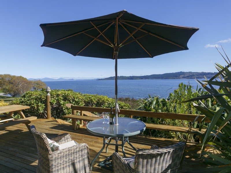 6 Oregon Drive, Rainbow Point, Taupo - Carousel 2