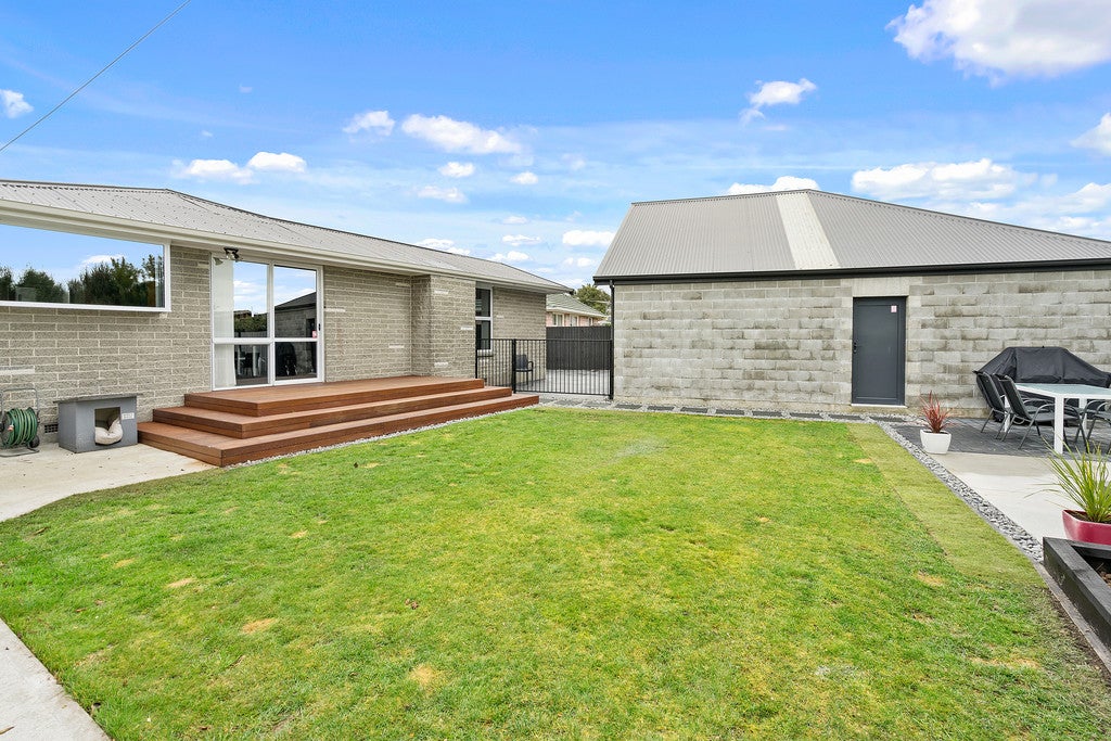 10 Pimlico Place, Bishopdale, Christchurch - Carousel 2