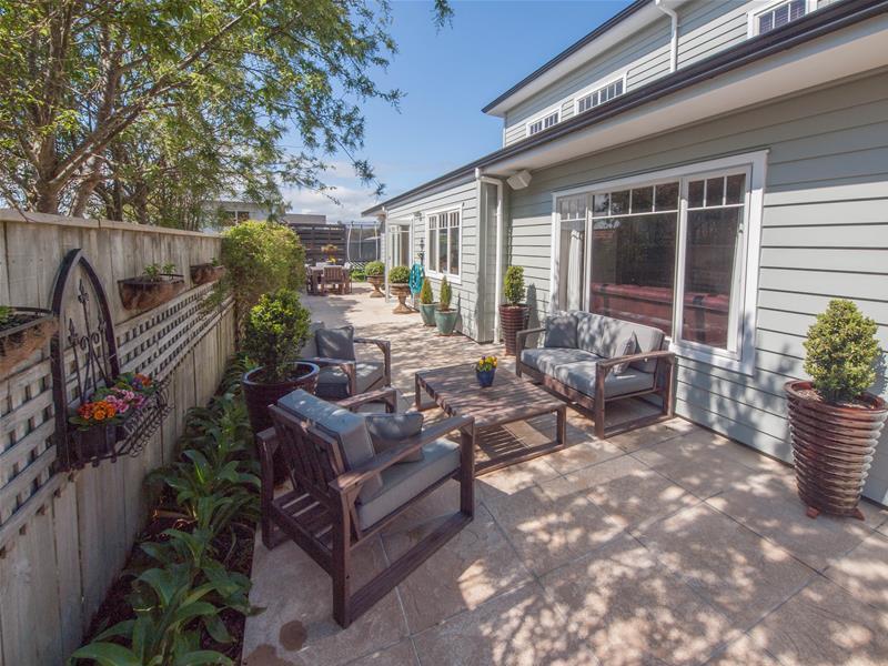 25 Erlestoke Crescent, Churton Park, Wellington - Carousel 2
