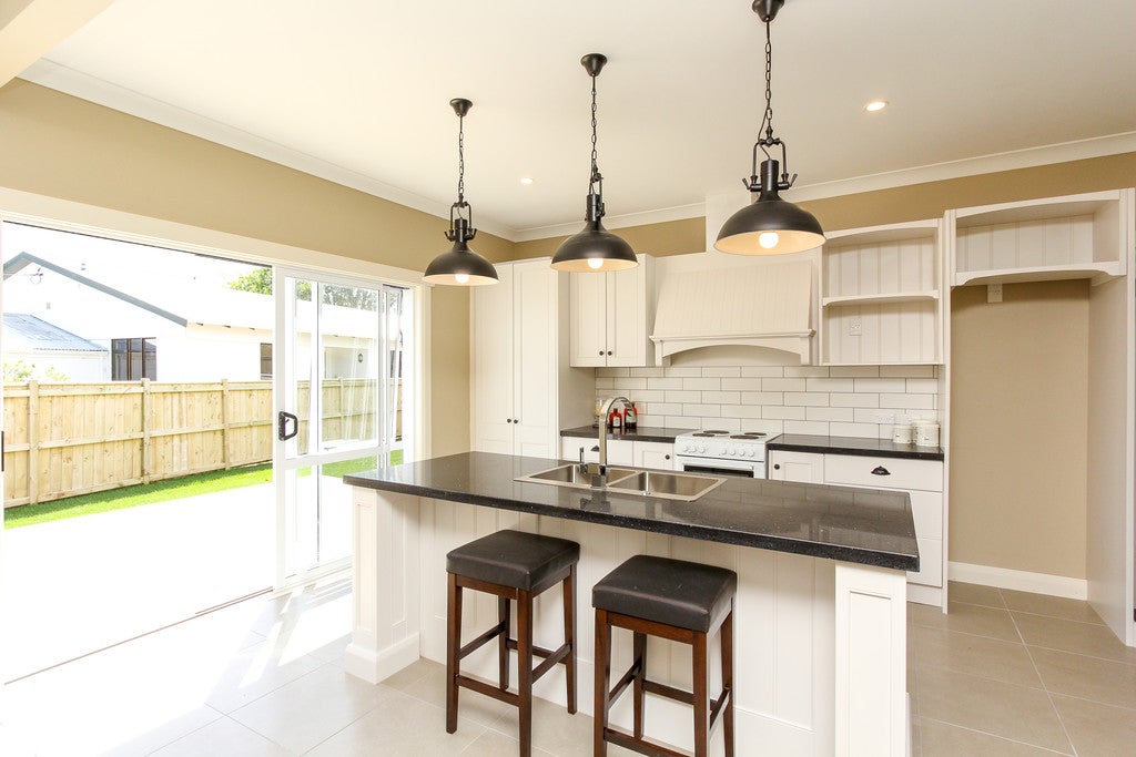 213A Junction Road, Highlands Park, New Plymouth - Carousel 14