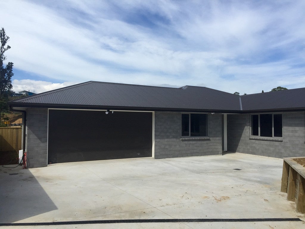 6 Garrett Drive, Whalers Gate, New Plymouth - Carousel 1