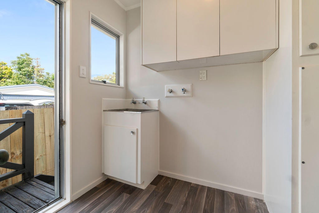 2/25 Kervil Avenue, Te Atatu Peninsula, Auckland - Carousel 15
