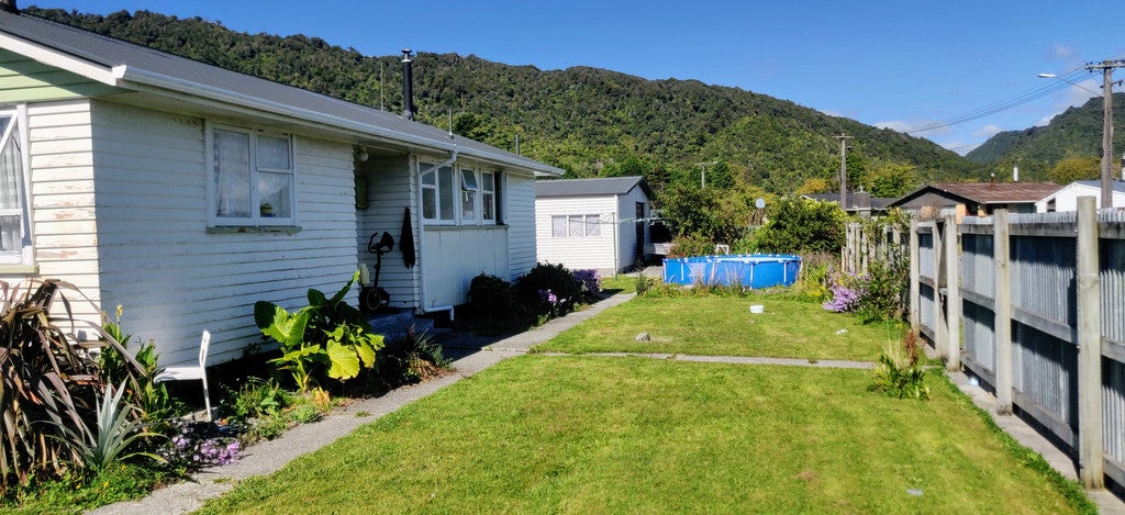 76 Hall Street, Cobden, Greymouth - Carousel 2