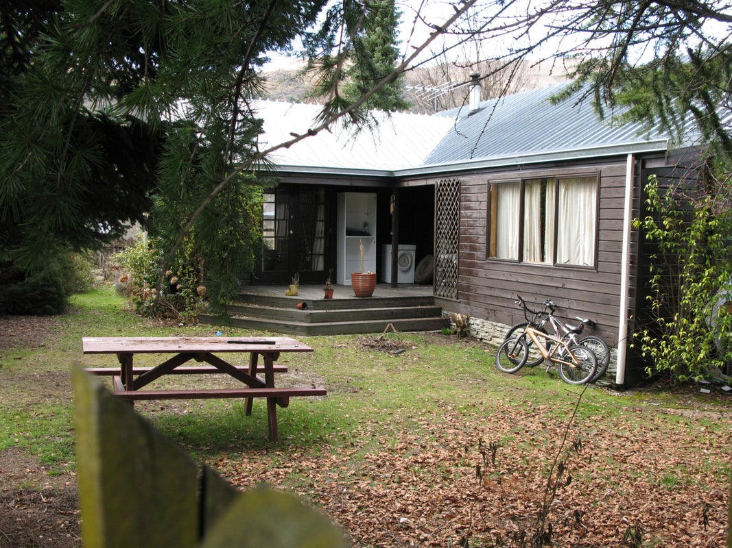 7 Reid Crescent, Arrowtown, Arrowtown - Carousel 1