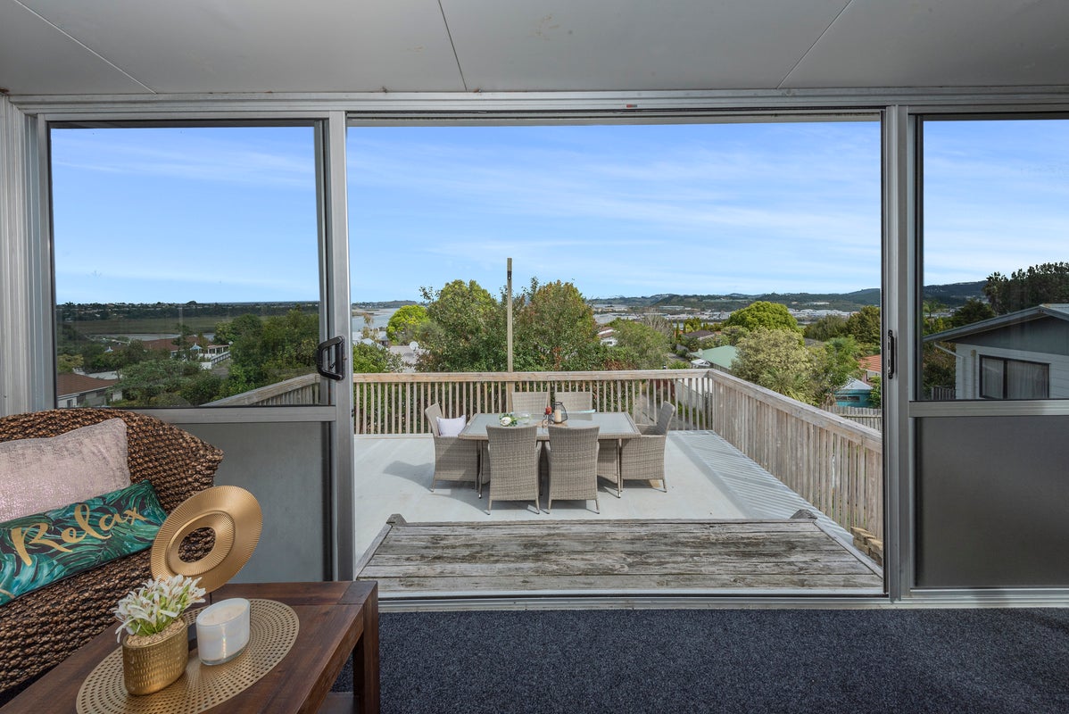 37 Eureka Place, Parahaki, Whangarei - Carousel 2