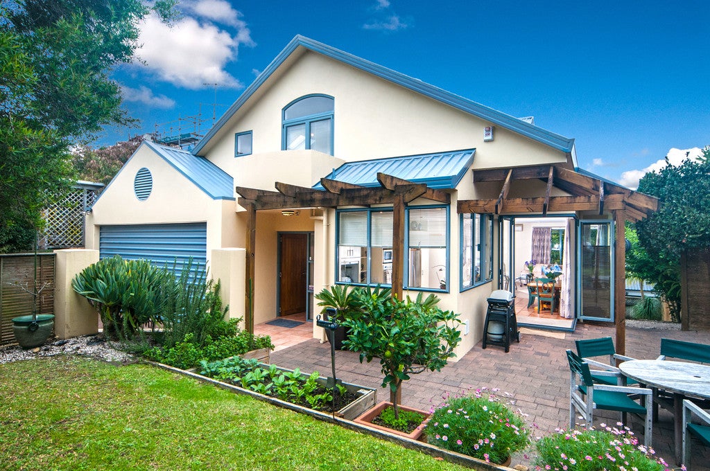 41A Harapaki Road, Meadowbank, Auckland - Carousel 1