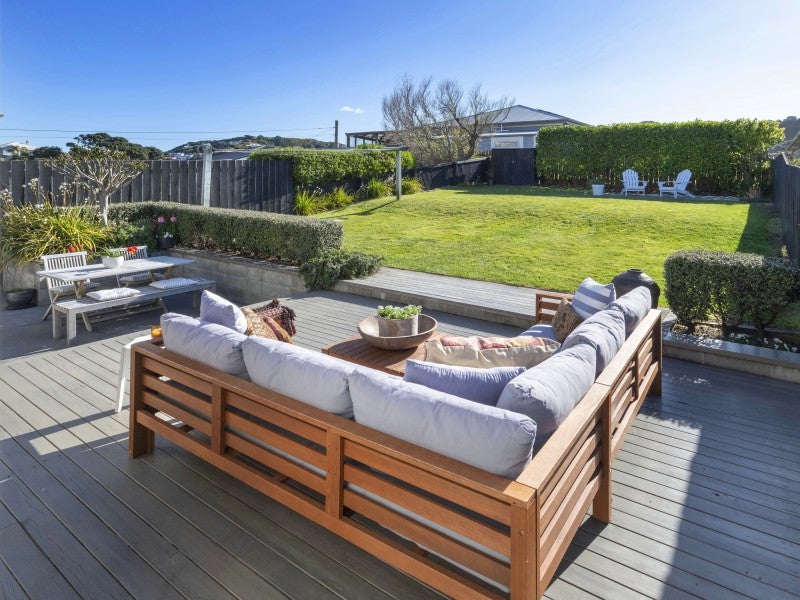 90 Tiber Street, Island Bay, Wellington - Carousel 2