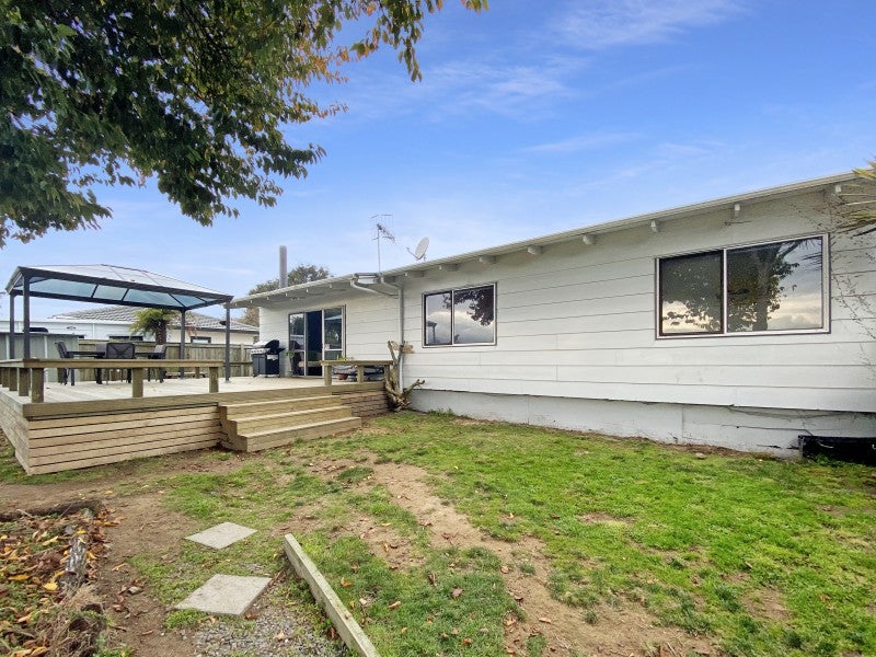 7 Pohutukawa Drive, Owhata, Rotorua - Carousel 2