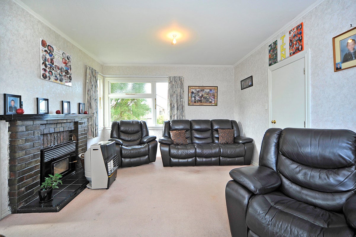 35 Winston Avenue, Hokowhitu, Palmerston North - Carousel 2