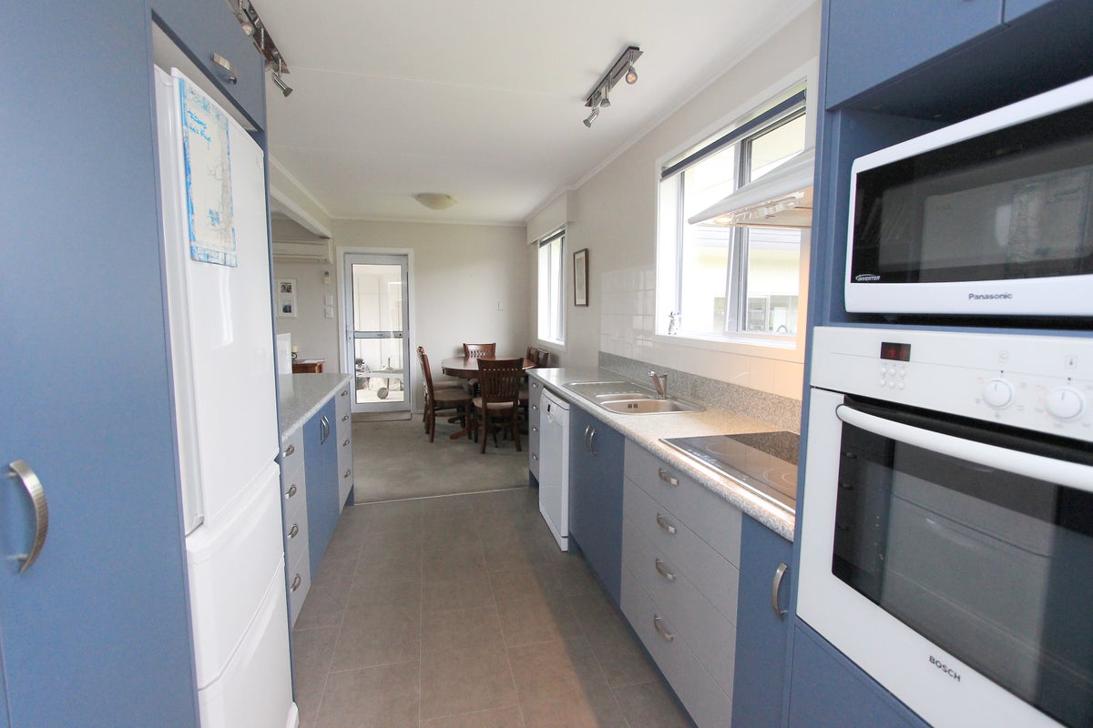 33 Purkiss Street, Springlands, Blenheim - Carousel 2