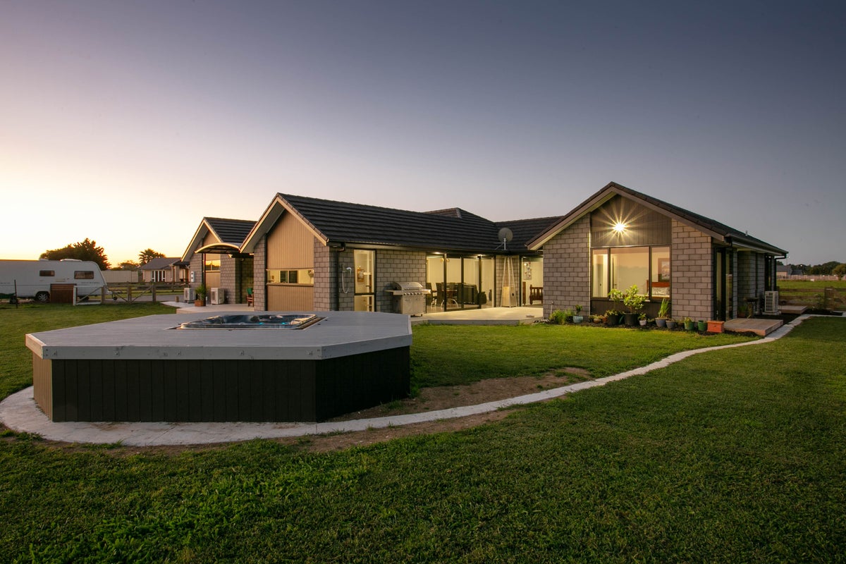46 Seachange Drive, Leamington, Cambridge - Carousel 1