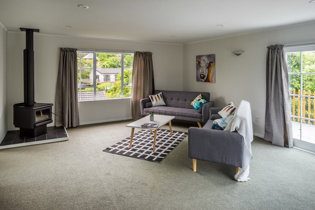 125 Helston Road, Paparangi, Wellington - Carousel 2