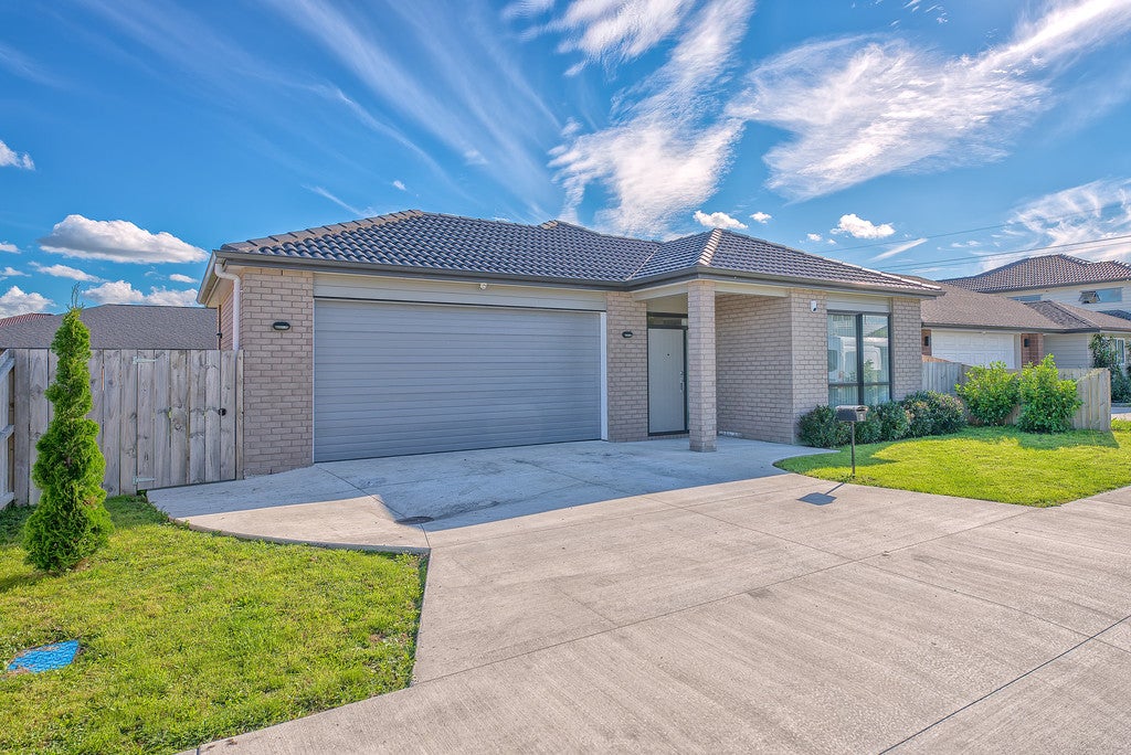 8 Hihi Avenue, Takanini, Auckland - Carousel 13