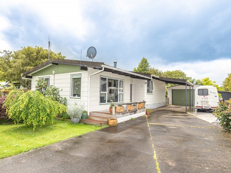 24 Lewis Avenue, Aramoho, Whanganui - Carousel 1