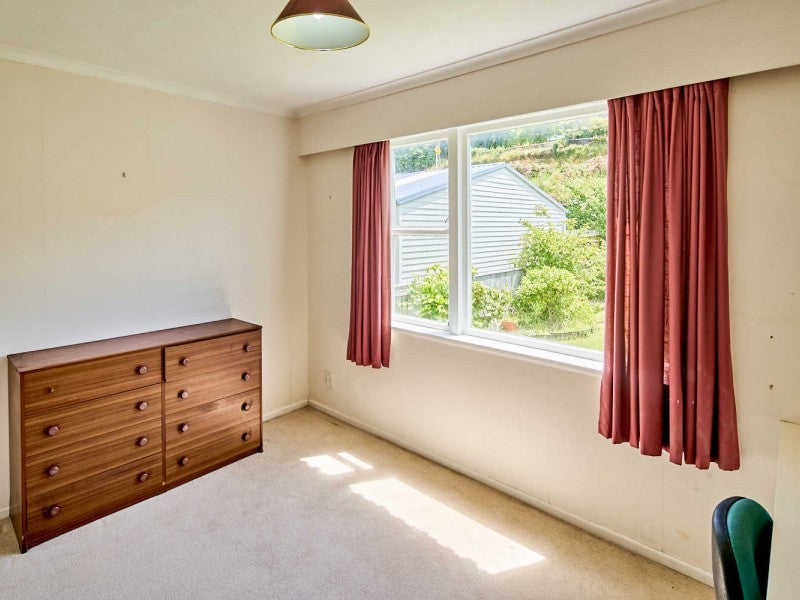 350 Main Road, Tawa, Wellington - Carousel 17