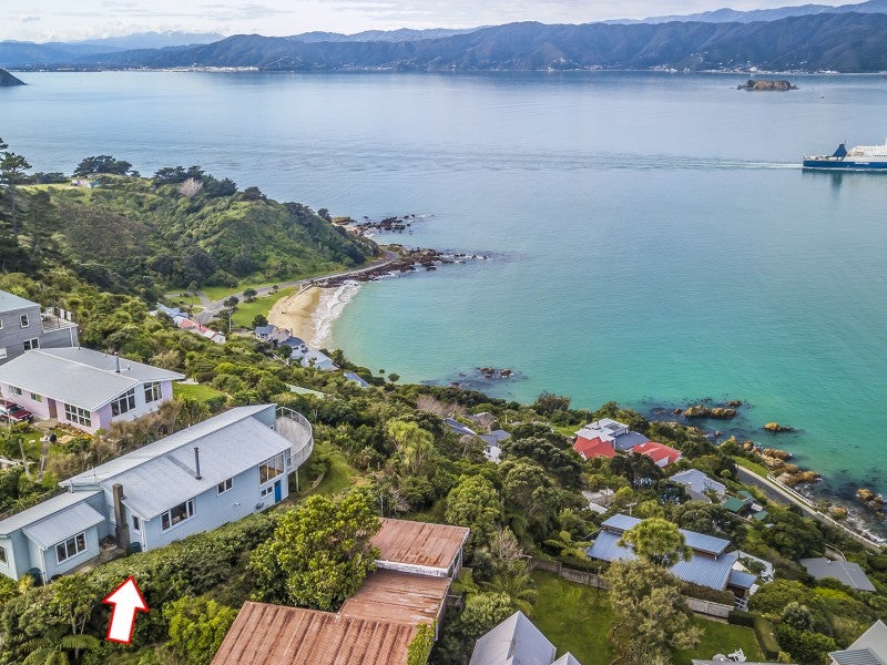 178 Nevay Road, Karaka Bays, Wellington - Carousel 2