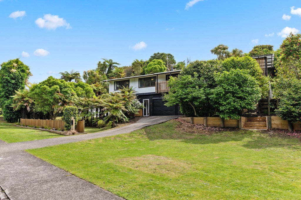 17 Tihi Road, Springfield, Rotorua - Carousel 1