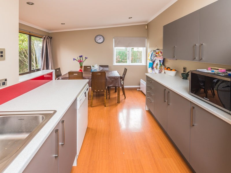 6 Titoki Street, Castlecliff, Whanganui - Carousel 2