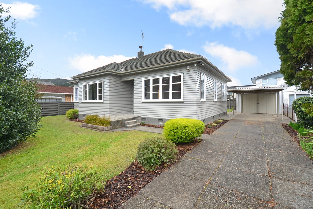 72 Golders Road, Elderslea, Upper Hutt - Carousel 20