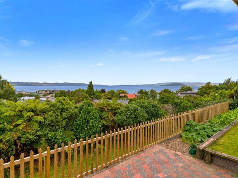 1 Camellia Drive, Ngongotaha, Rotorua - Carousel 1