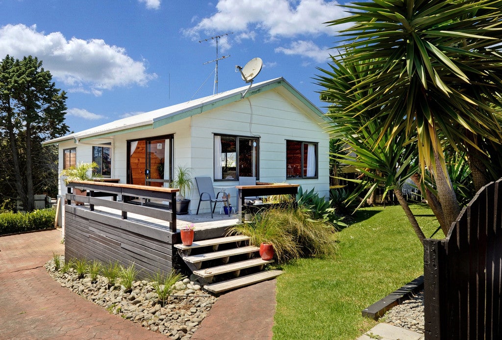 84 Vandeleur avenue, Birkdale, Auckland - Carousel 2