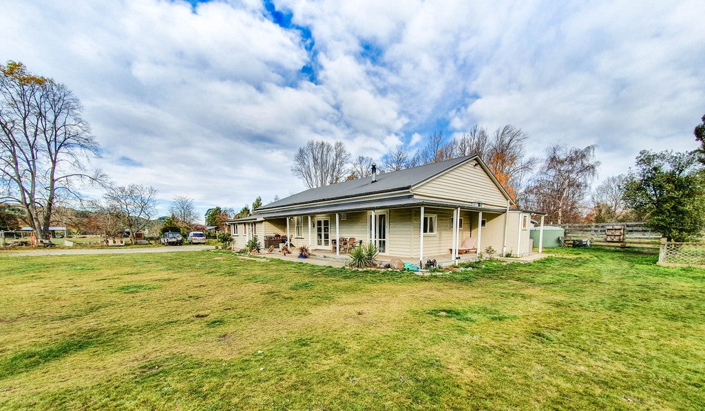 548 Pleasant Valley Road, Geraldine Downs - Carousel 2