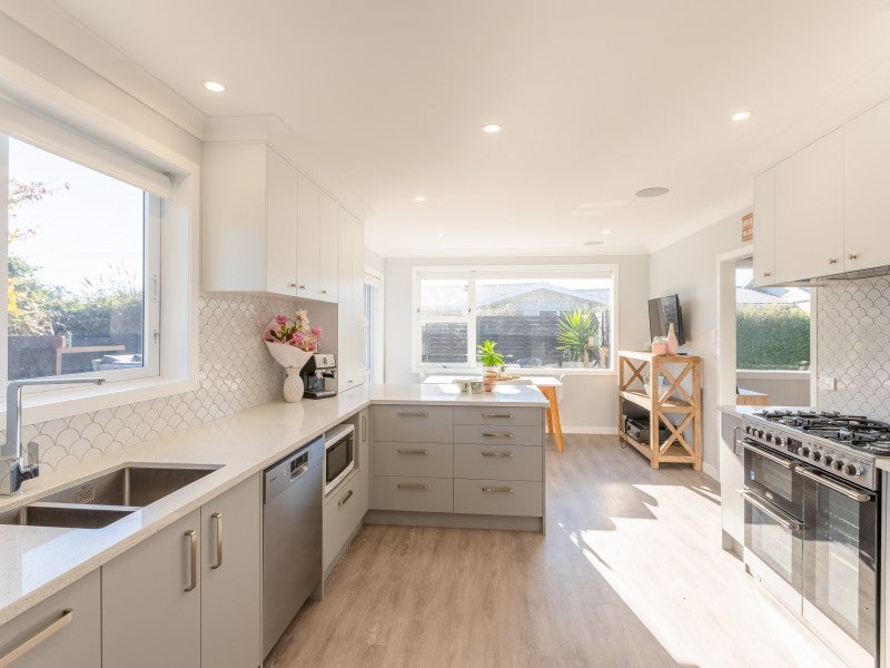 27 Callender Terrace, Paraparaumu Beach, Paraparaumu - Carousel 2