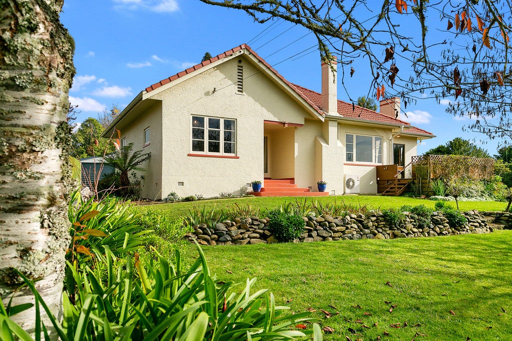 2538 Kihikihi Road, Kihikihi, Te Awamutu - Carousel 1