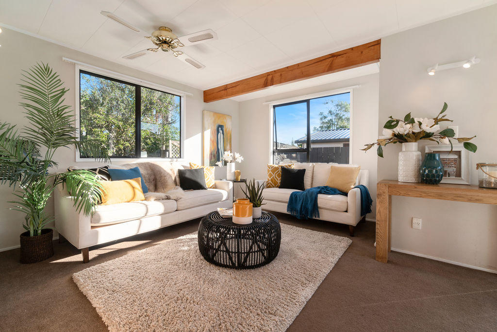 1/16 Taikata Road, Te Atatu Peninsula, Auckland - Carousel 2