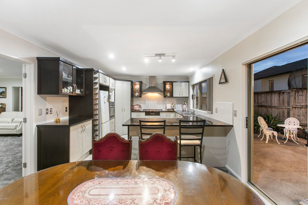 7 Noble Court, Flat Bush, Auckland - Carousel 26