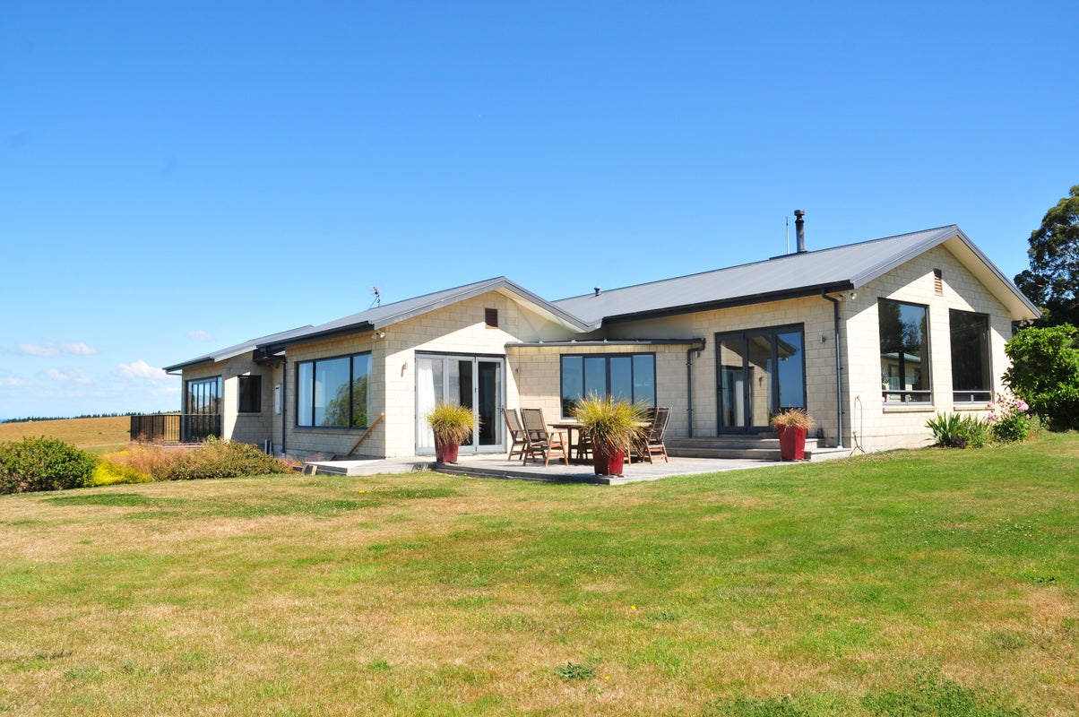 229 Old Brighton Road, Fairfield, Dunedin - Carousel 1