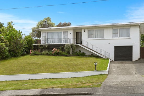 37 Huia Street, Hillcrest, Rotorua - Carousel 1