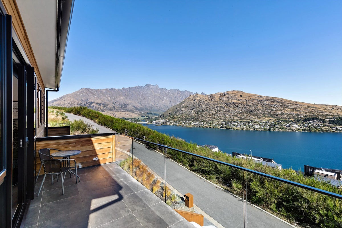 4 Luckie Lane, Queenstown Hill, Queenstown - Carousel 35
