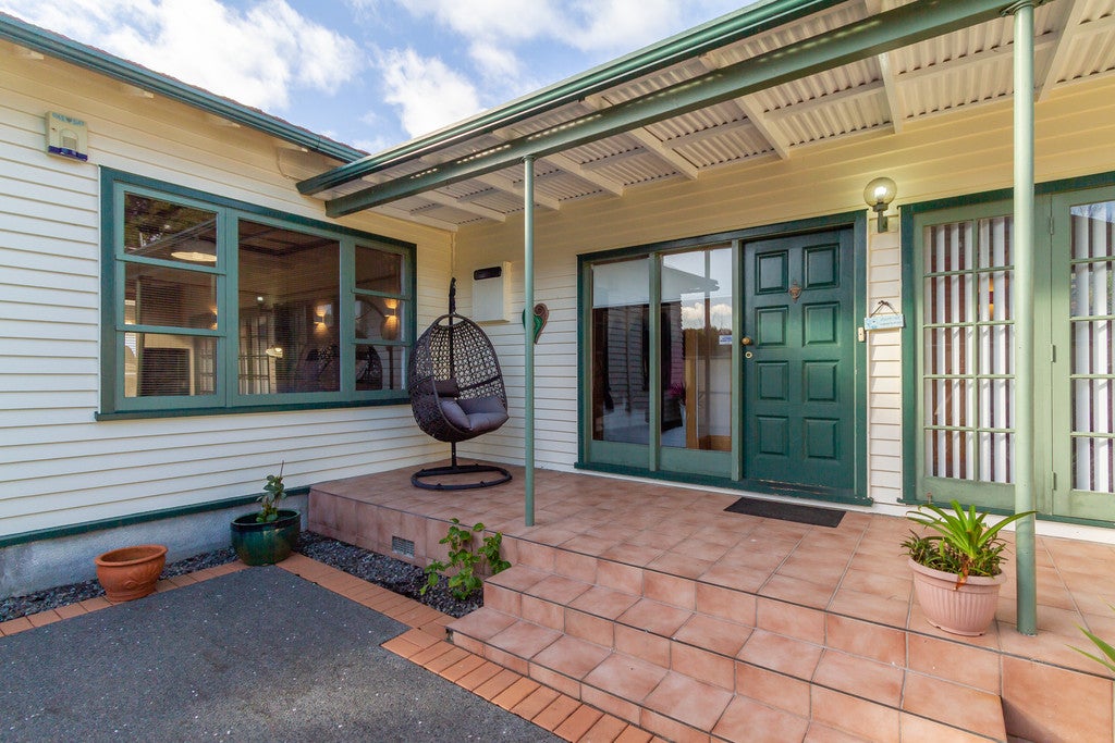349 Waterloo Road, Waterloo, Lower Hutt - Carousel 2