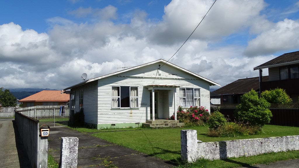 50 Bristol Street, Levin, Levin - Carousel 1