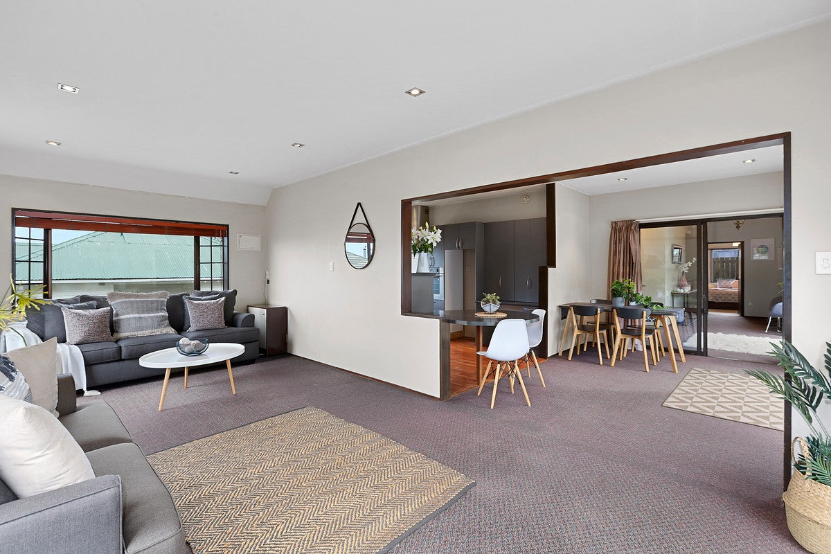 220 South Road, Caversham, Dunedin - Carousel 2