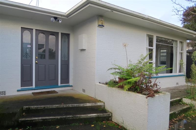 16 Sheffield Street, Awapuni, Palmerston North - Carousel 1
