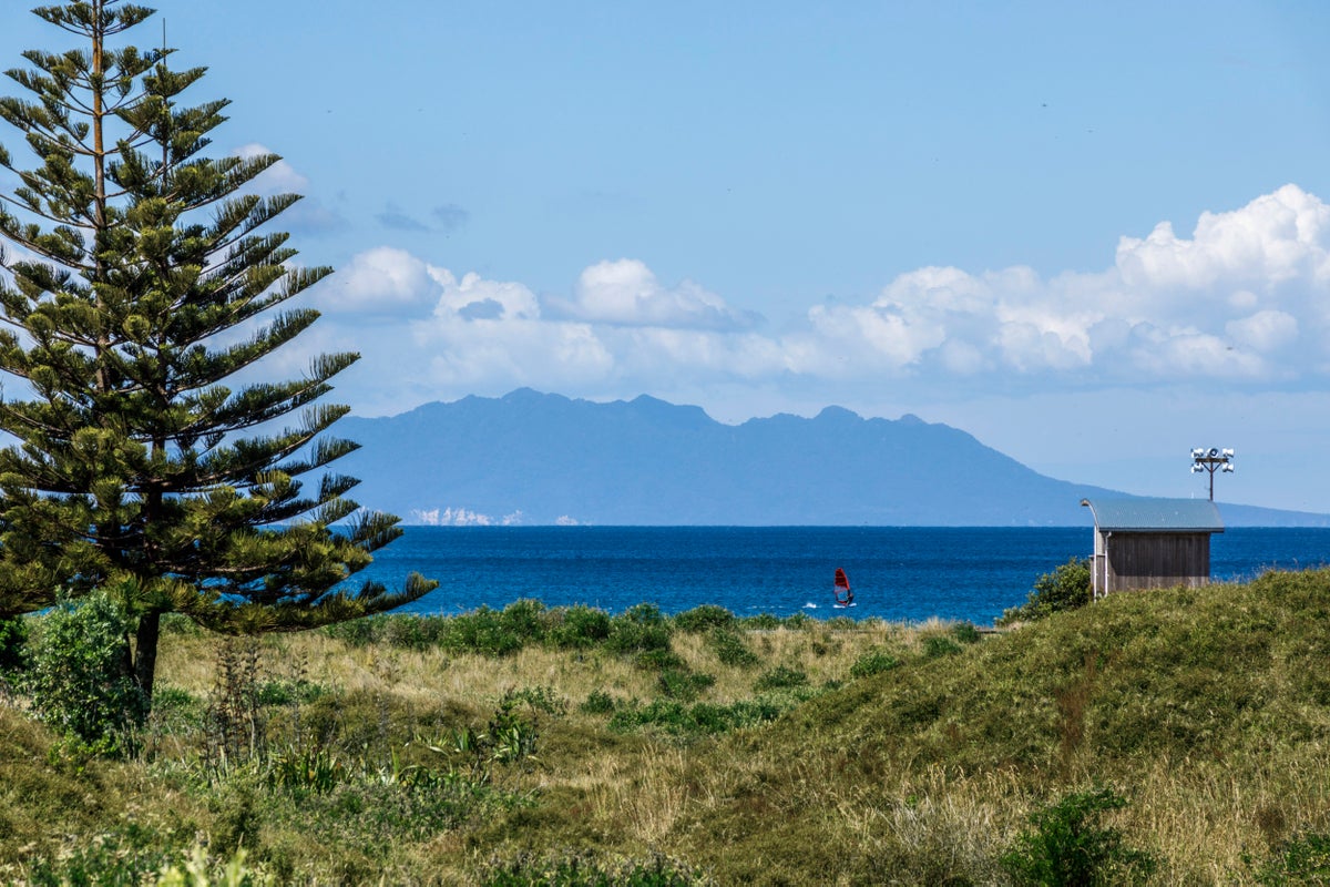 7 Tio Lane, Warkworth - Carousel 1