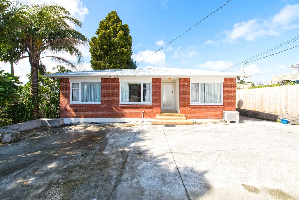 52 Pleasant Road, Glen Eden, Auckland - Carousel 2