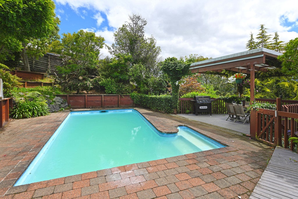 9 Hobbit Lane, Pinehaven, Upper Hutt - Carousel 2