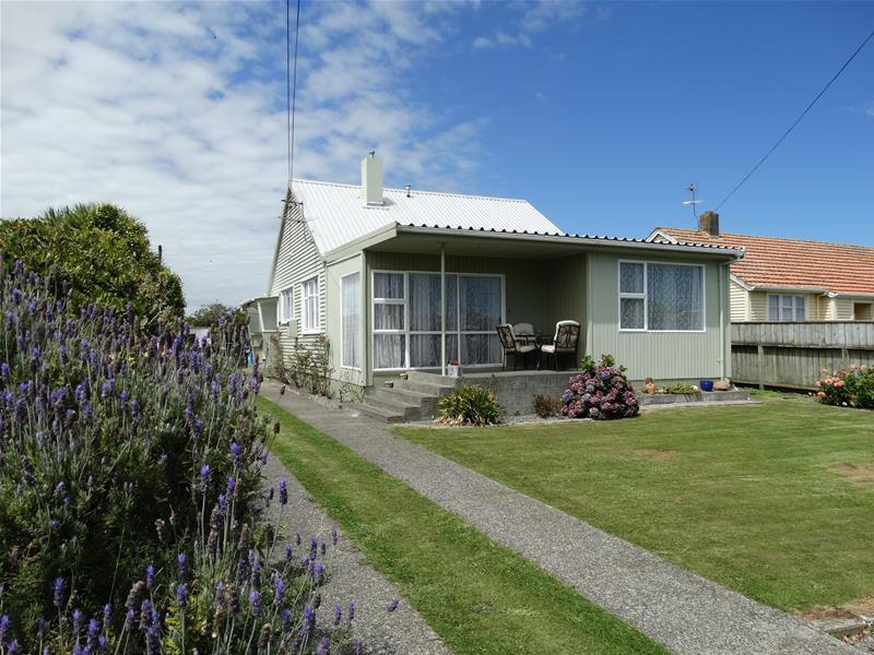 34 Dixon Avenue, Hawera, Hawera - Carousel 1