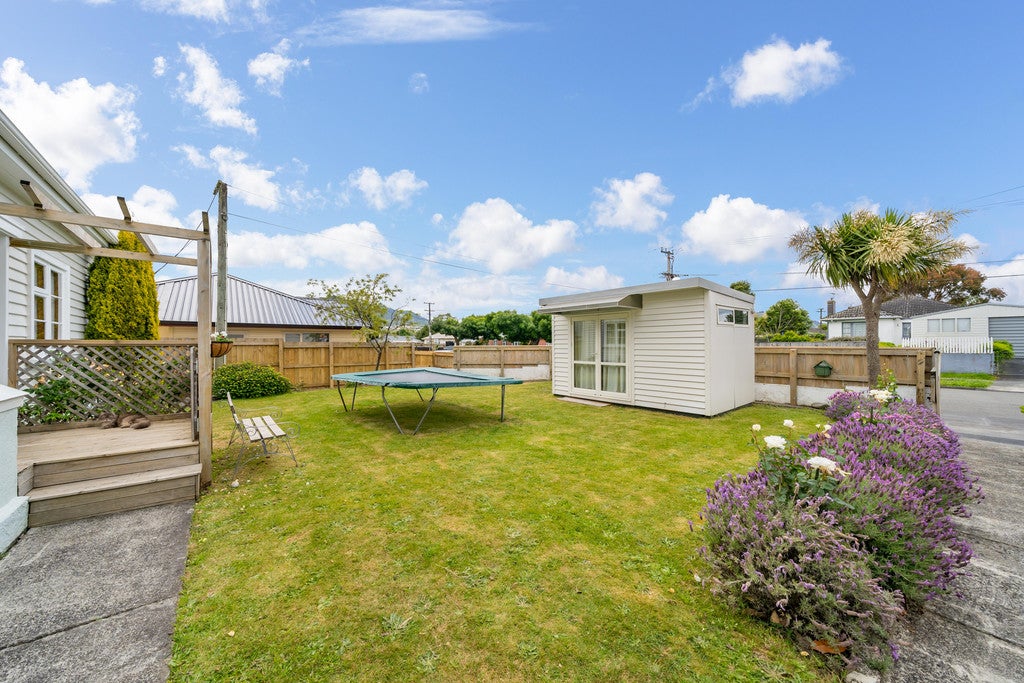 11 Merton Street, Trentham, Upper Hutt - Carousel 2