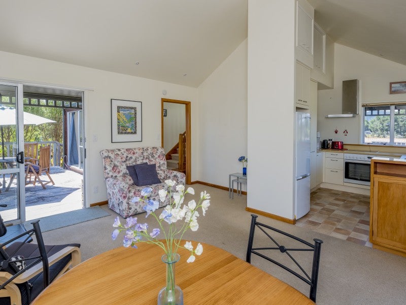 41 Weggery Drive, Waikanae Beach, Waikanae - Carousel 2