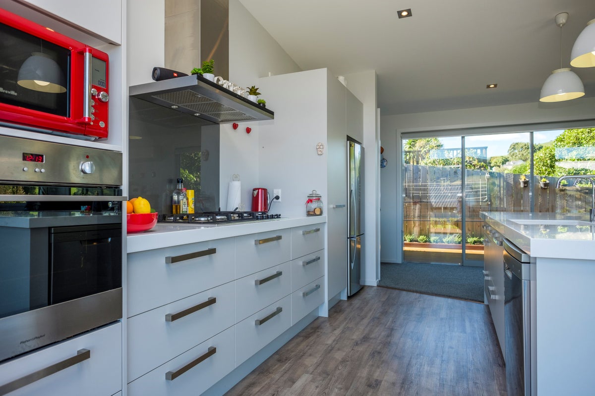 22A Raynbird Street, Company Bay, Dunedin - Carousel 2