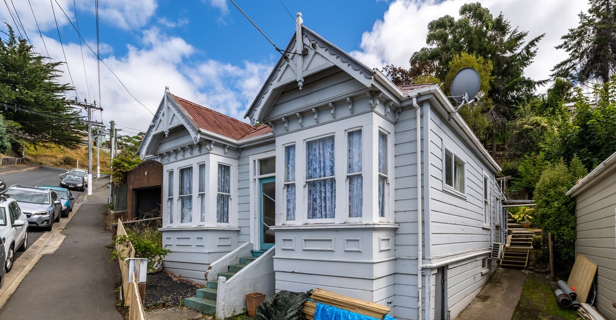 34 Leckhampton Court, Clyde Hill, Dunedin - Carousel 1