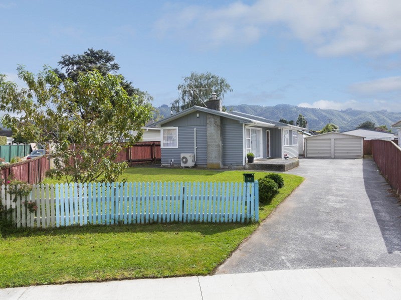 26 Mountbatten Grove, Clouston Park, Upper Hutt - Carousel 2