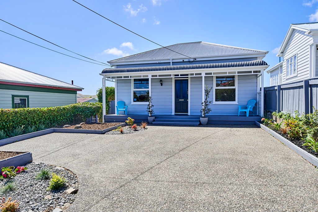 41 Burgess Rd, Johnsonville, Wellington - Carousel 1