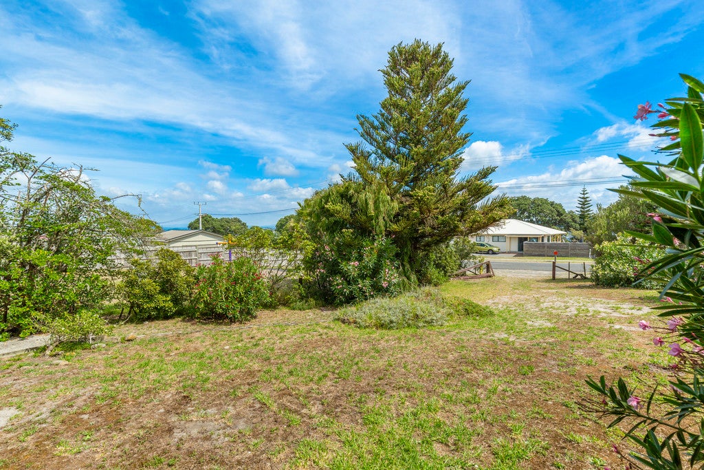 681 Pukehina Parade, Pukehina, Pukehina - Carousel 26