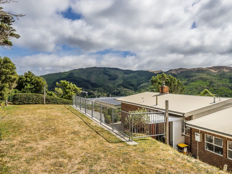 146 Pembroke Road, Wilton, Wellington - Carousel 1